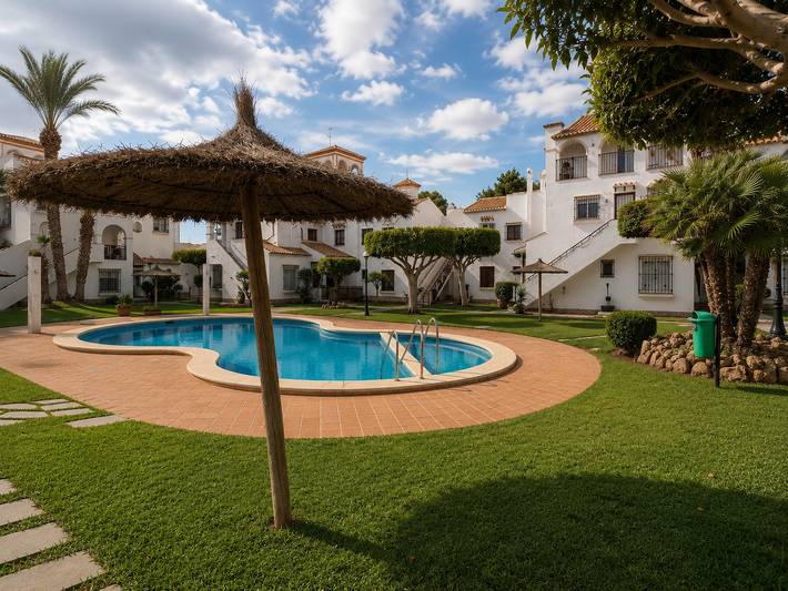 Apartamento para 4 personas, con jardín en Playa Flamenca