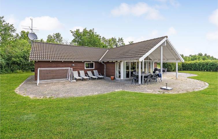 Ferienhaus für 8 Personen, mit Whirlpool und Garten sowie Sauna und Terrasse in Kramnitse - 2