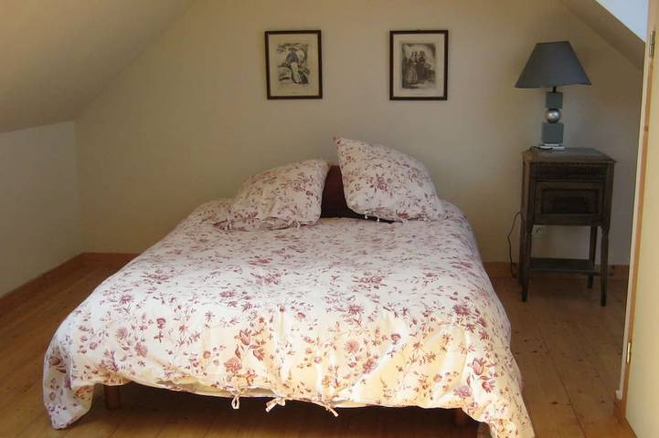 Gîte pour 4 personnes, avec jardin et terrasse, animaux acceptés à Pleyber-Christ - 2