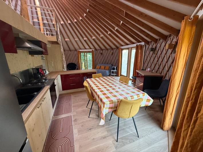 Location de vacances pour 10 personnes, avec jardin et vue, adapté aux familles à Arzano - 3