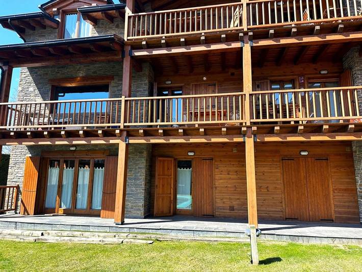 Apartamento para 7 personas, con Balcón/Terraza y Piscina en Puigcerdá