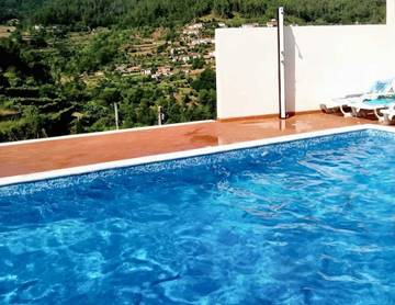 Chalet para 8 personas, con piscina y balcón en Distrito de Viseu