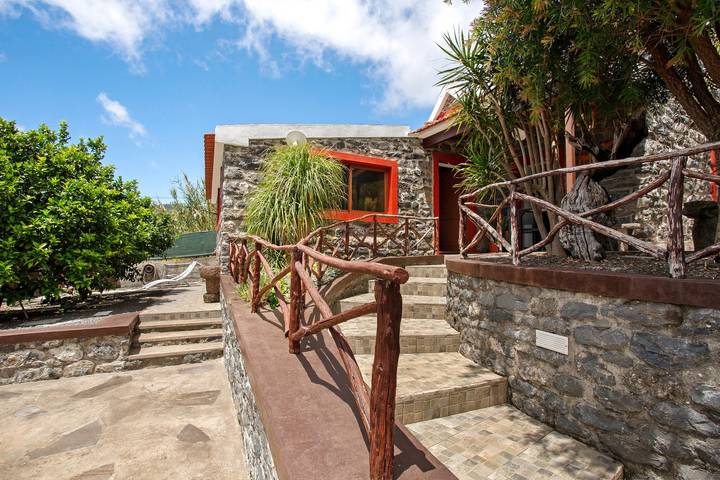 Casa de férias para 4 pessoas, com Varanda e Jardim