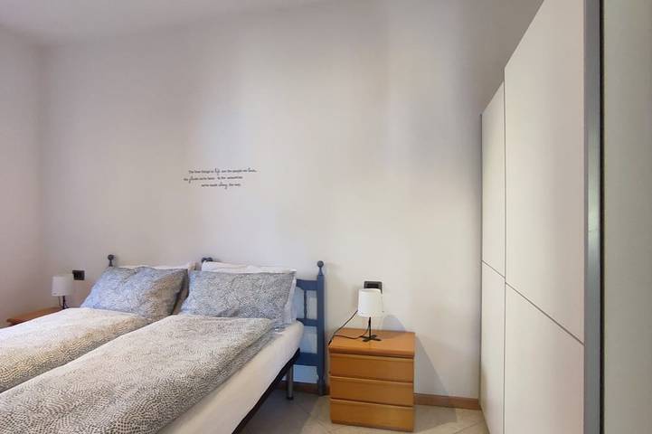 Ganze Wohnung, Ferienwohnung Elena mit Balkon und wunderschöne und geräumige Seeblick. in Brenzone, Gardasee-Berge