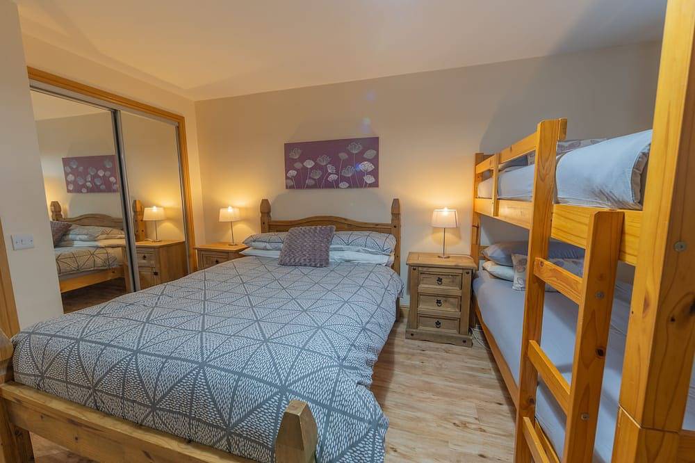 Ganze Wohnung, Apartment-Superior-Eigenes Badezimmer-1 Bedroom with Bunk Beds in Stranraer, Dumfries und Galloway