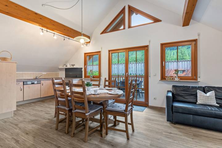 Ganze Wohnung, Ferienwohnung 'Sum' mit Bergblick, Gemeinschaftsgarten und Wi-Fi in Oberwolfach, Wolftal Region