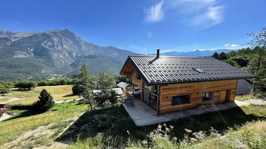 Gîte pour 12 personnes, avec vue et jardin à Puy-Saint-Vincent - 2