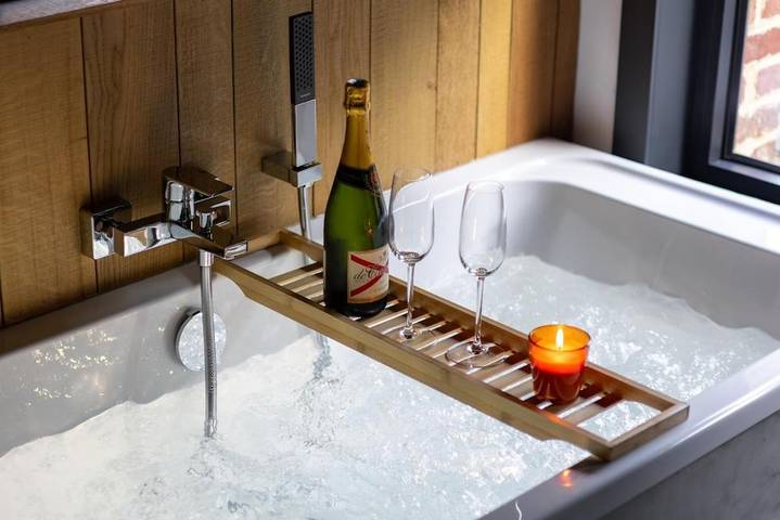 Location de vacances pour 2 personnes, avec jacuzzi et jardin à Sebourg - 2