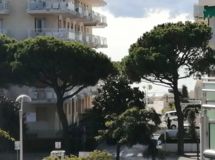 Entire apartment, Apartment 'Residence Torino 85' with Shared Pool and Private Terrace in Lido di Jesolo, Jesolo-City