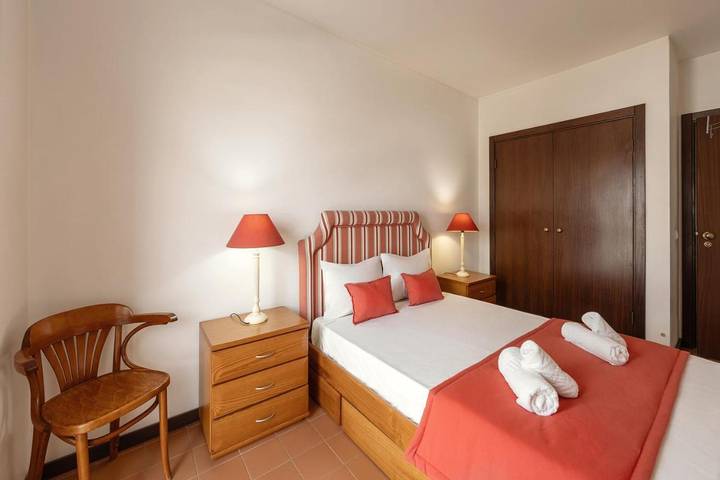 Apartamento de férias para 2 pessoas, com piscina em São Martinho do Porto