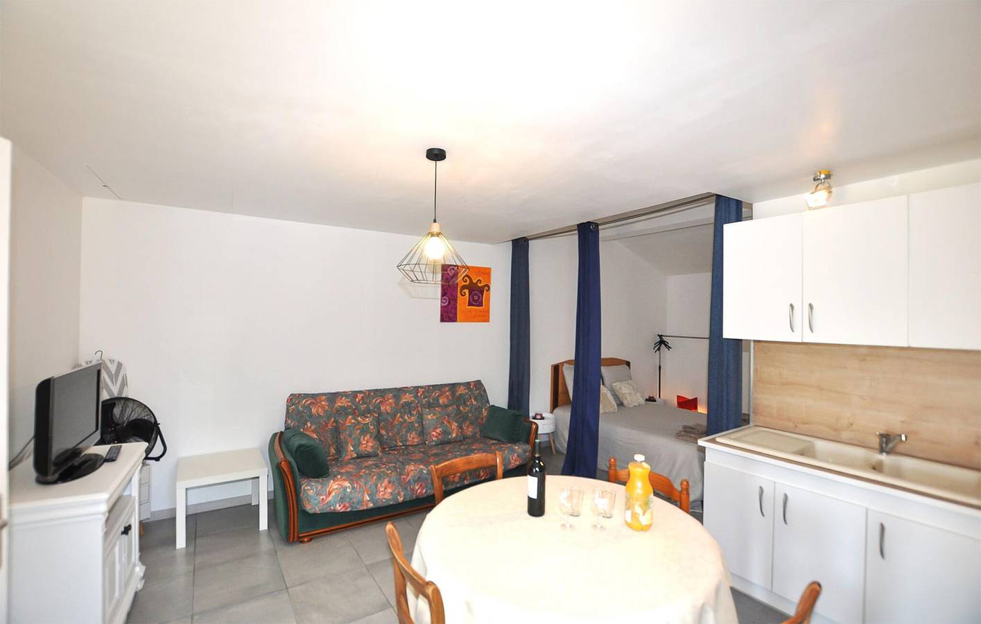 Encantador apartamento con piscina, wifi y aparcamiento cerca del centro de Gaillac in Gaillac, Región de Albi
