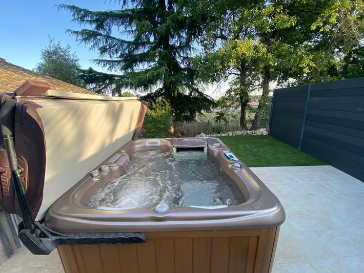 Maison de vacances pour 2 personnes, avec jardin et jacuzzi - 1