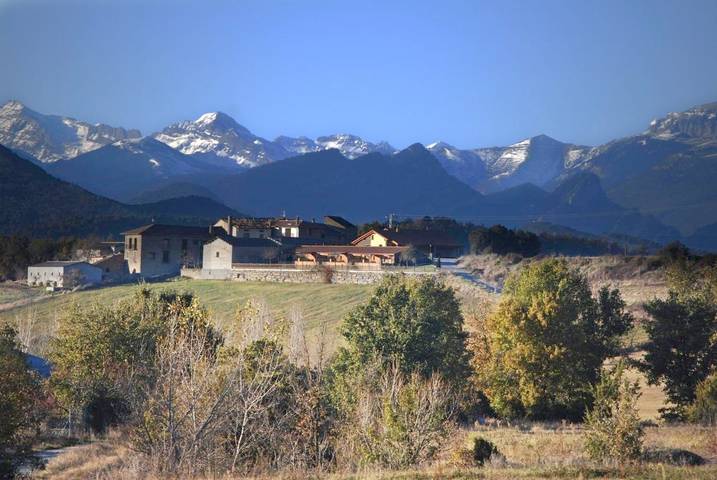 Casa rural para 4 personas, con piscina además de jardín y vistas, Se admiten mascotas en La Fueva - 3