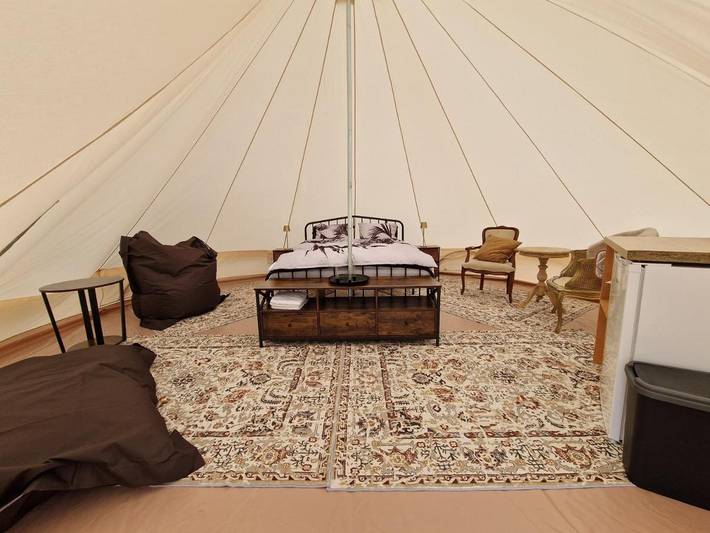 Tente pour 2 personnes, avec vue ainsi que piscine et jardin dans la Creuse - 2