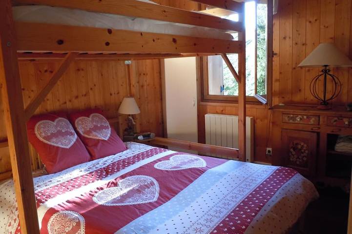 Chalet pour 6 personnes, avec terrasse dans Le Lioran - 2