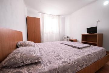 Gîte pour 2 personnes, avec terrasse dans Mangalia