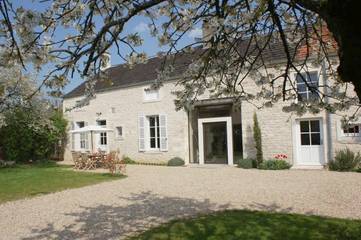 Gîte pour 6 personnes, avec vue et jardin à Tailly