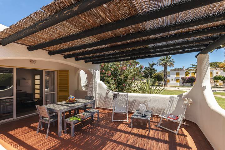 Location de vacances pour 6 personnes, avec terrasse et jardin à Vilamoura - 3
