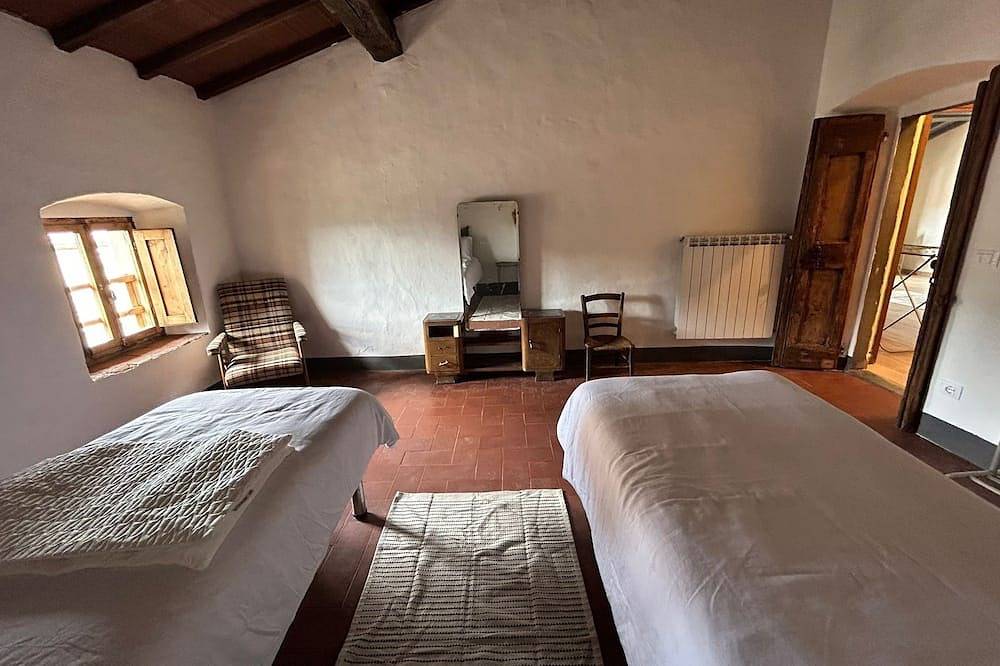 Ganze Wohnung, Casa Osci: Gemütliches Apartment mit Weinbergblick im Herzen des Chianti in Panzano In Chianti, Chianti