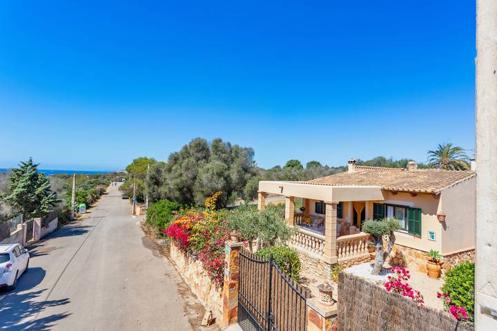 Ferienhaus für 4 Personen, mit Terrasse und Garten in Santanyí - 2