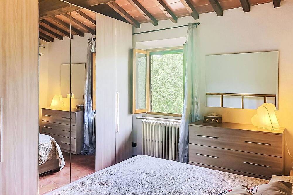 Maison de vacances privée avec climatisation, Wifi, piscine, Tv, patio, vue panoramique in Greve In Chianti, Chianti