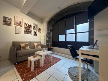 Gîte pour 2 personnes dans Office De Tourisme Et Des Congres De Clermont Ferrand