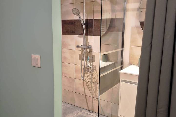 Ganze Wohnung, Apartment located 35 minutes from the sea and 35 minutes from the Cevennes. in Saint-Clément, Mittelmeerküste (Frankreich)