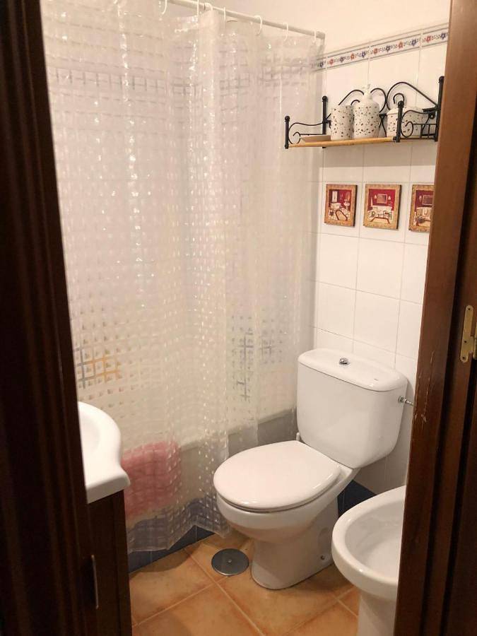 Three-Bedroom House in Parauta, Province de Málaga