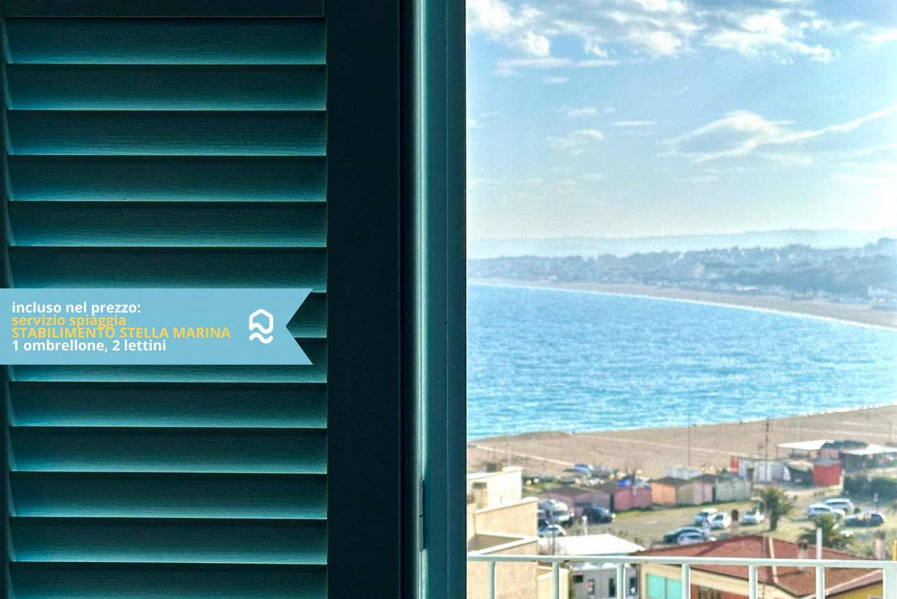 Entire apartment, N254 - Numana, sky-earth with a wonderful garden overlooking the sea in Numana, Riviera del Conero