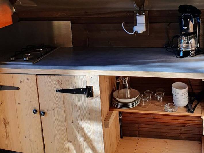 Bungalow sur pilotis, animaux Ok - 4 pers. in Lac de Saint-Point Lamartine, Saint-Point