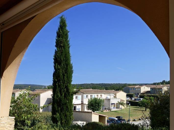 Location de vacances pour 7 personnes, avec terrasse et bassin pour enfant à Salavas - 2