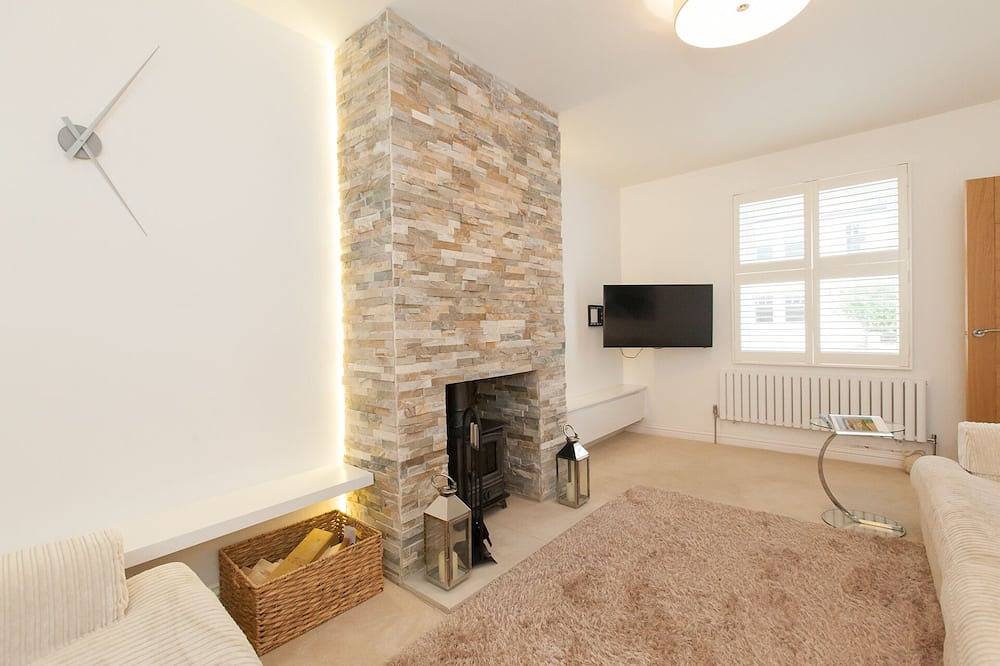 Modern house - 5 minute stroll to Padstow Harbour in Padstow, Cornwall
