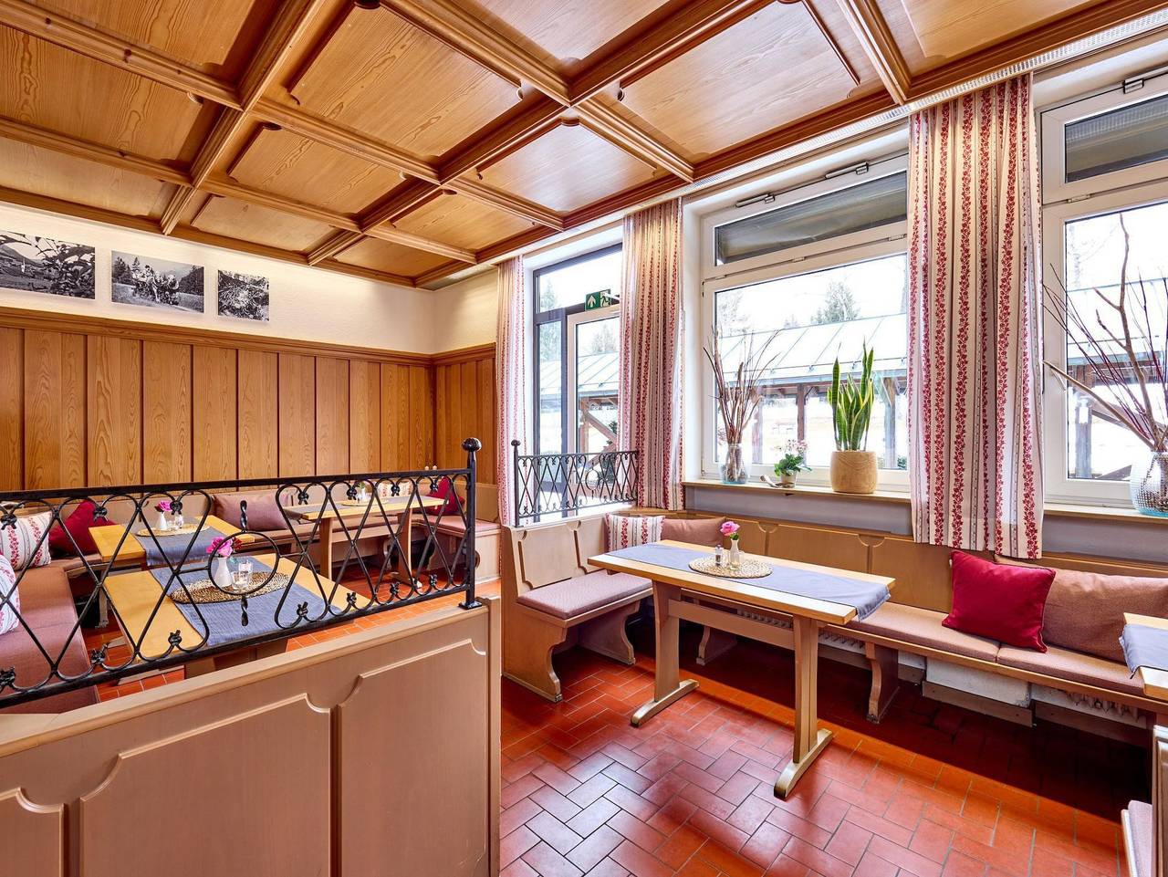 Aura Hotel Saulgrub Gmbh - Einzelzimmer Standard in Saulgrub, Bayerische Alpen