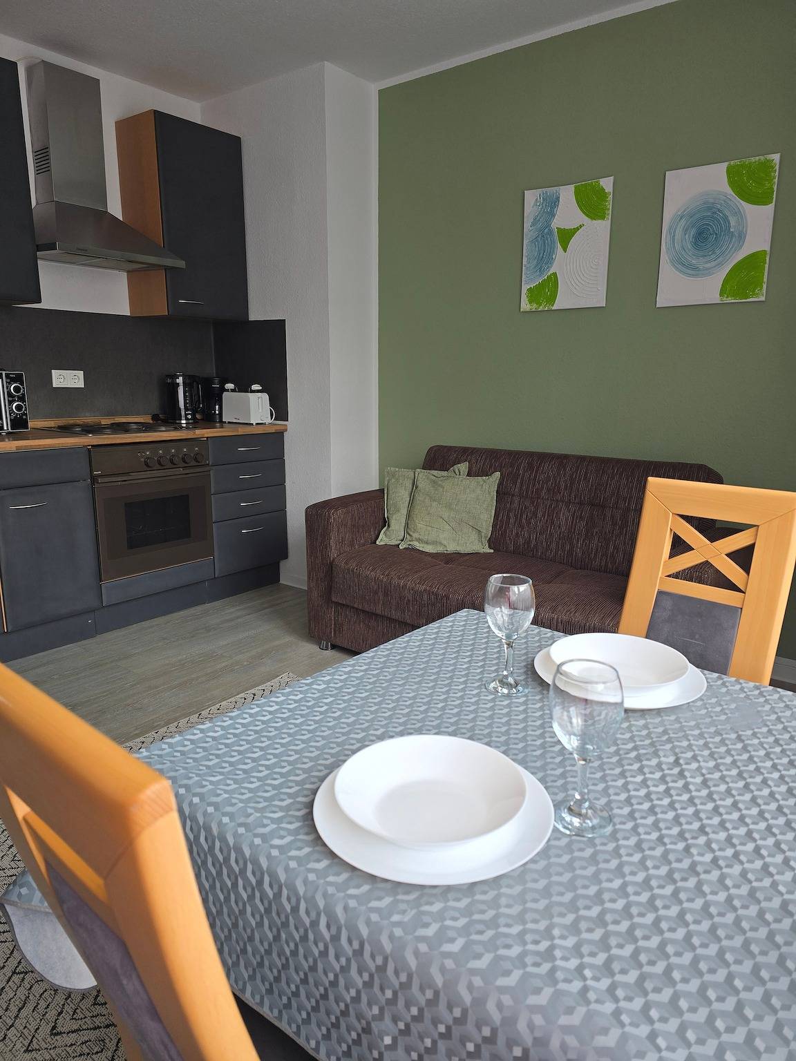 Ganze Wohnung, Apartment „Rhein Living Business“ mit Wlan in Meiderich/Beeck, Duisburg