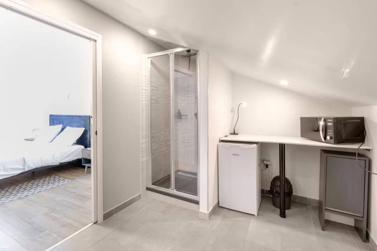 Appartement entier, Suite Attrape-Rêves - jardin - 2p in Sainte-Geneviève-des-Bois, Essonne