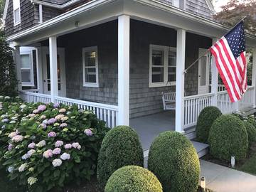 Vacation Rental for 6 Guests in Sag Harbor, North Fork, Picture 2