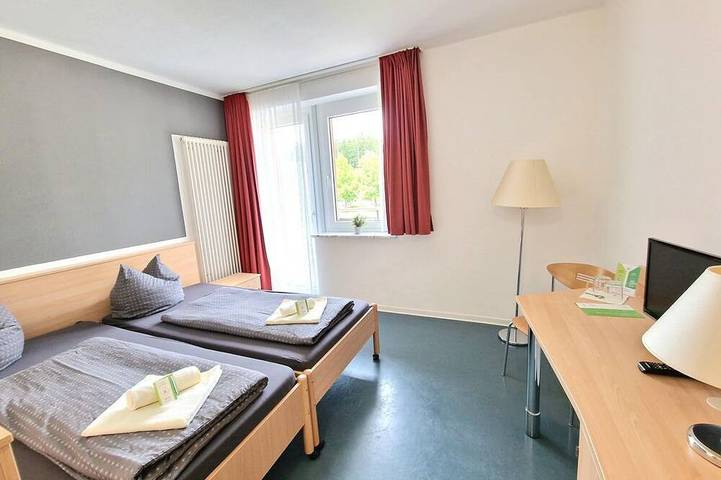 Doppelzimmer ohne Frühstück - Green Night Hotel in Falkenstein, Chemnitz und Umgebung