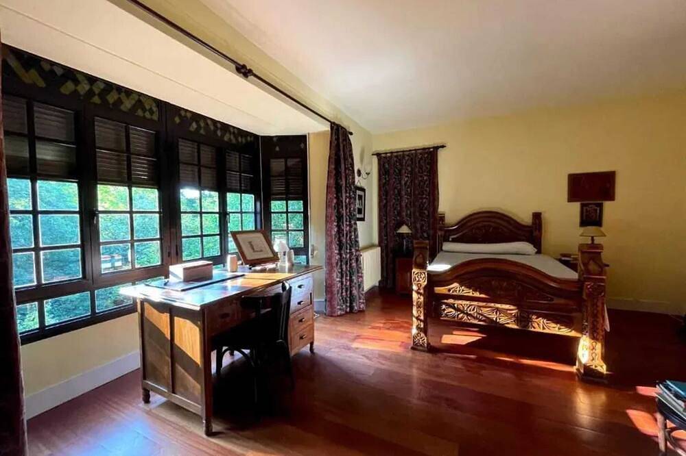 Homerez - Spacious Villa with Pool in Cabeanca 250 m² in Ourense, Ourense Region