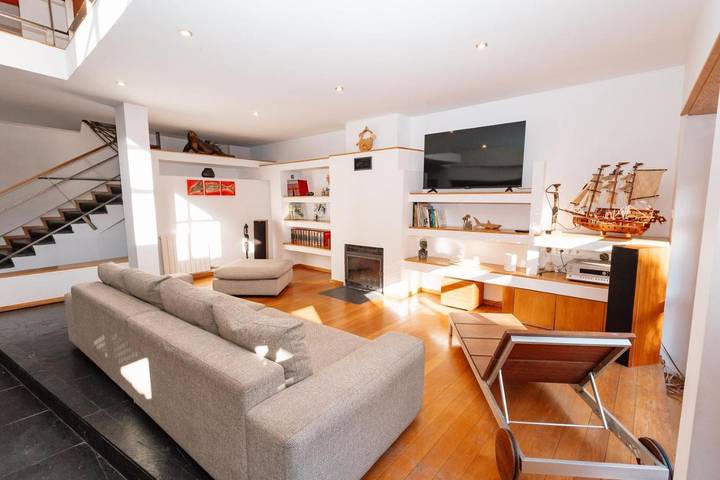 Villa para 14 pessoas, com Varanda e Jacuzzi e ainda Terraço and Jardim em Lisboa