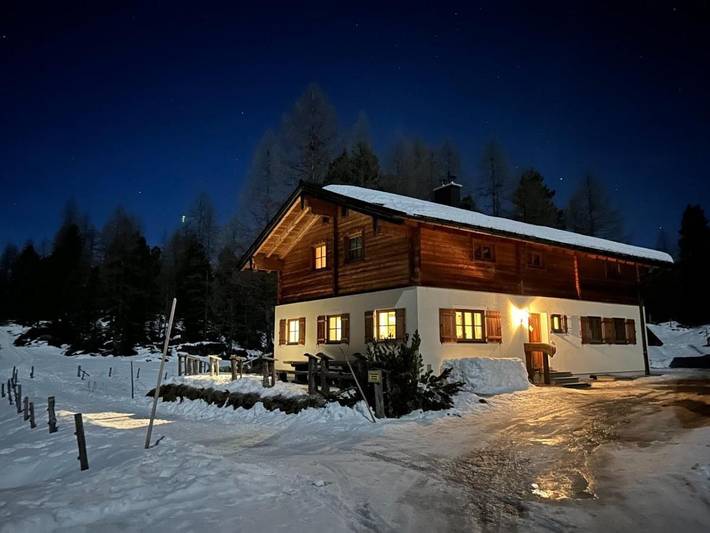Casa rural para 19 personas, con sauna además de jardín y vistas, Familias con niños - 1