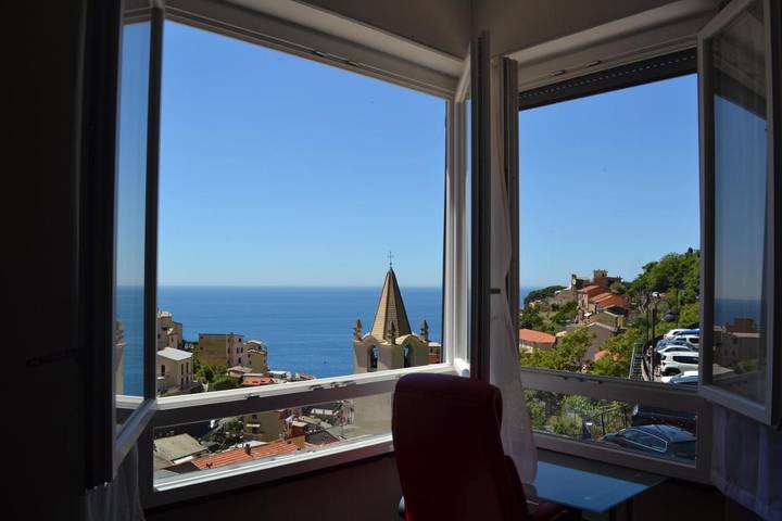 Casa de huéspuedes para 8 personas, con terraza y vistas, Se admiten mascotas en Cinque Terre