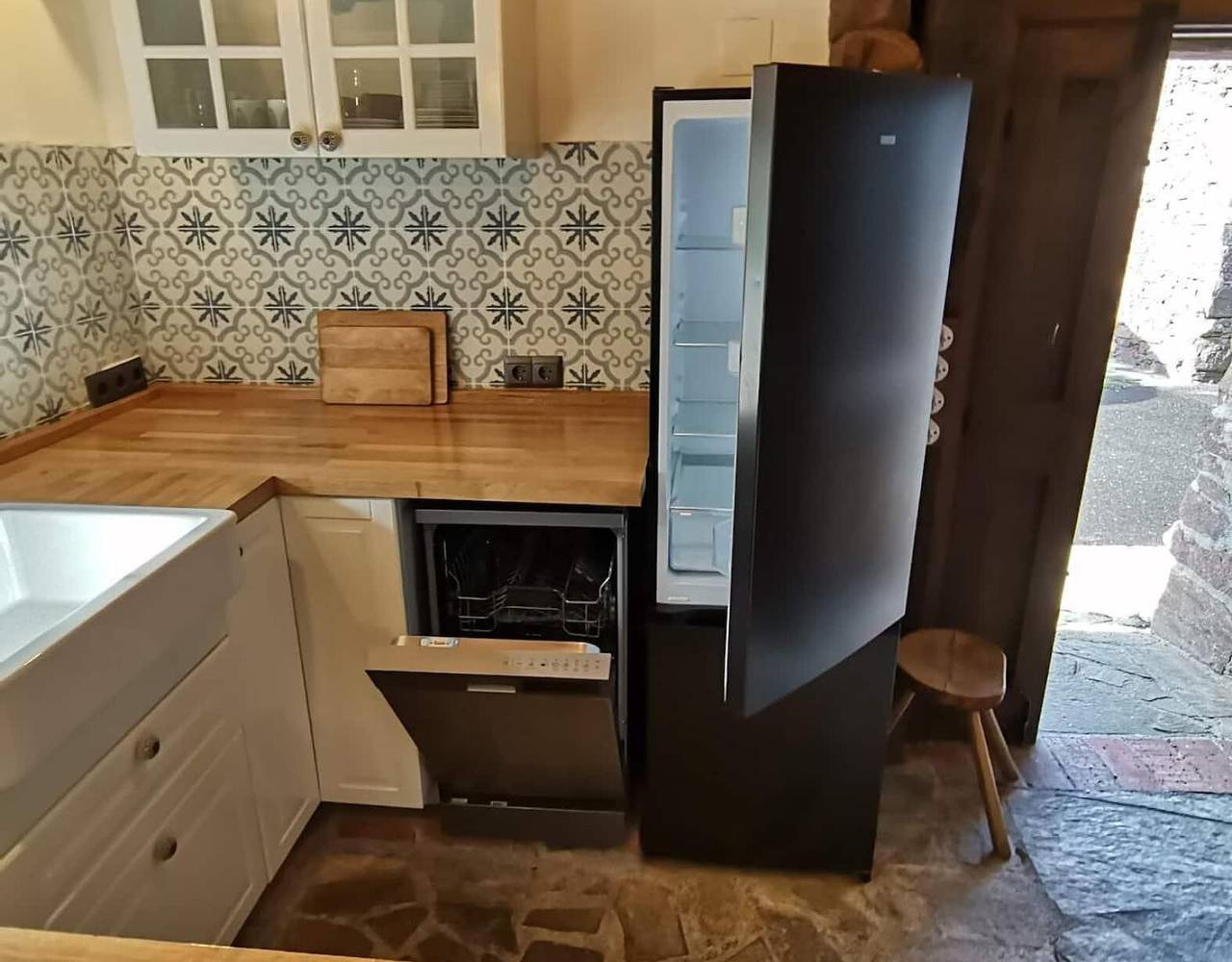 Landhuis 'Nela' met uitzicht op de bergen, privéterras en Wifi, foto 13