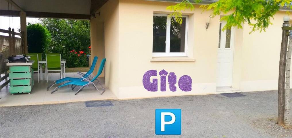 Location de vacances pour 2 personnes, avec Terrasse ainsi que Jardin et Vue à Pontorson - 2