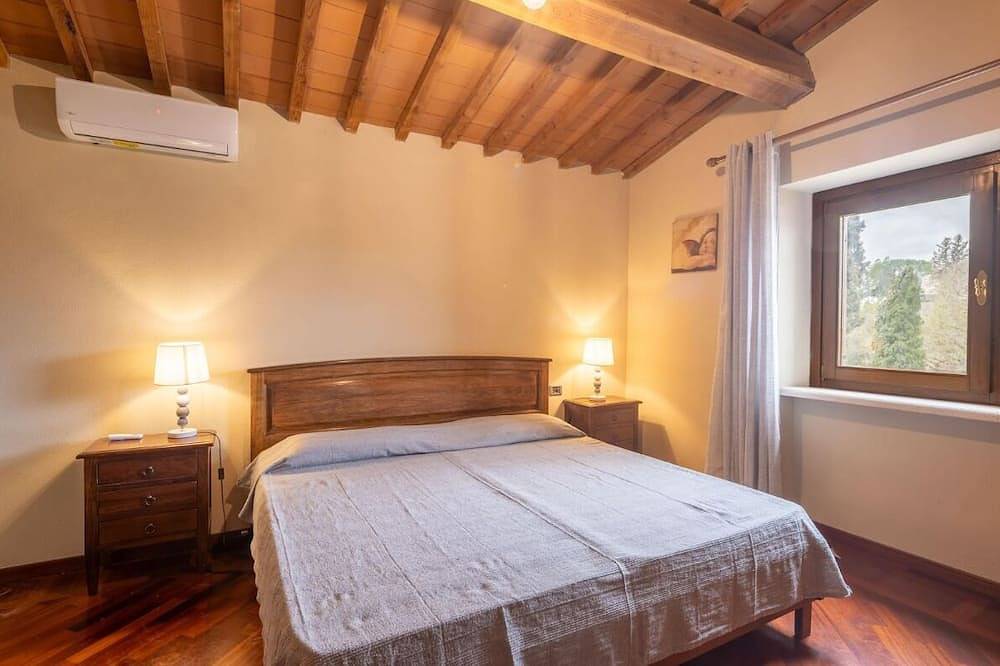 Villa La Fornace, Spacious 5-bedroom in fabulous Campagnatico with Ac, Wifi in Campagnatico, Provincie Grosseto