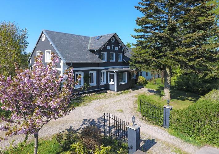 Ferienwohnung für 5 Personen, mit Terrasse und Garten sowie Sauna in Norderbrarup