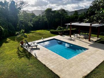 Villa pour 10 personnes, avec piscine ainsi que vue et jardin à Sainte-Anne (Martinique)