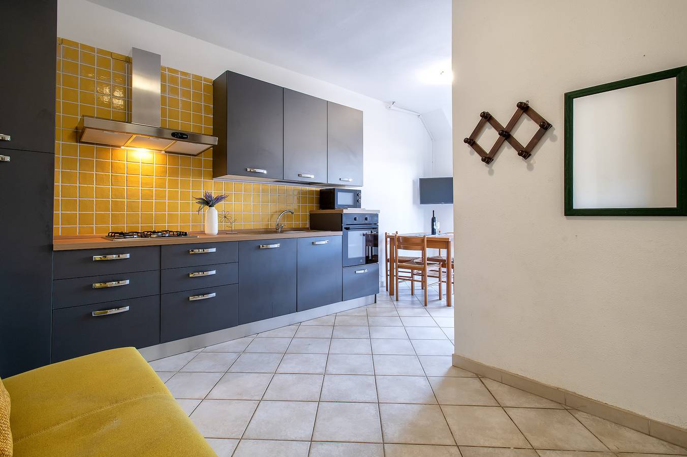 Hel lägenhet, Apartment 'Nel Borgo Pt Sx' with Wi-Fi and Air Conditioning in Trinità d'Agultu e Vignola, Olbia-Tempio