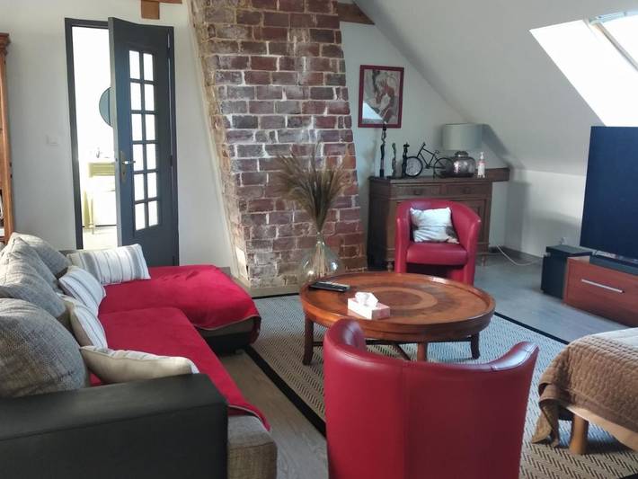 Location de vacances pour 4 personnes, avec vue ainsi que jardin et terrasse dans Notre-Dame-du-Bec