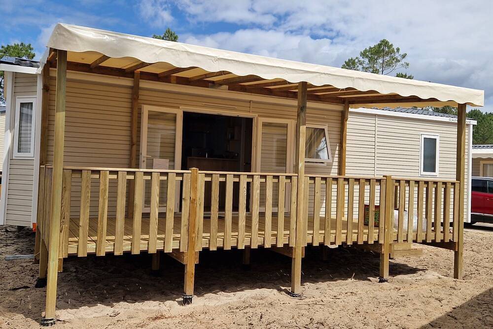 A deux kilomètres de l'ocean et du lac, grand mobilhome neuf à Lacanau Ocean in Lac de Lacanau, Lacanau