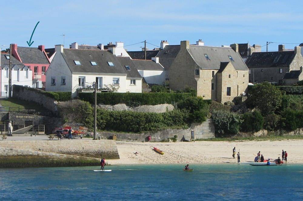 Apartamento entero, Apartamento muy luminoso a 50 m de la playa, frente al puerto de Audierne - Wifi in Plouhinec (Finistère), Côte de Cornouaille